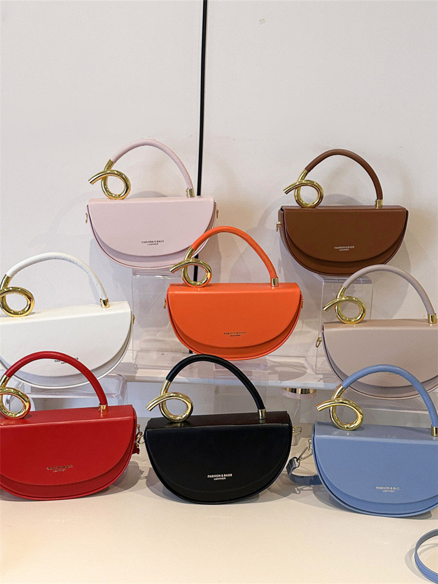 Elegant Half-Moon Handbag – Modern Chic, Everyday Luxury